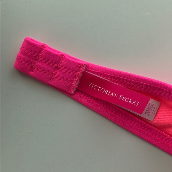 Victoria’s Secret bikini top - Picture 5 of 10